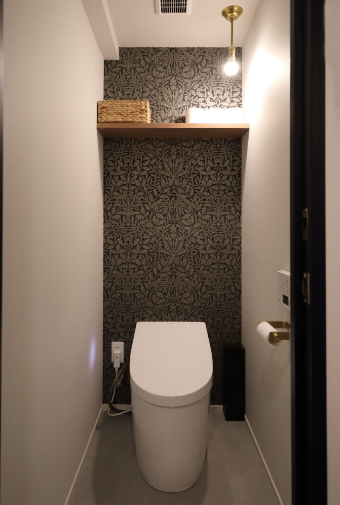 トイレの壁紙リノベーション