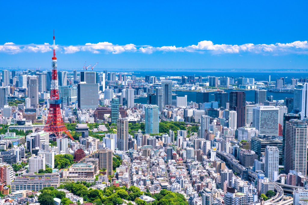 港区の上空と東京タワー