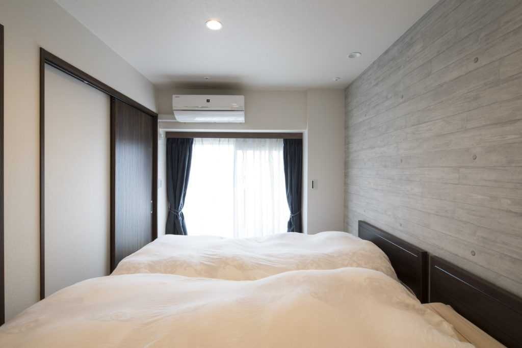 2LDKマンションリノベーション　コンパクトな寝室