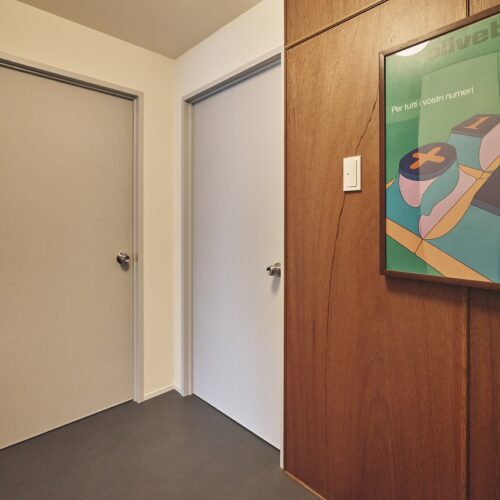 Case.214 - Walls